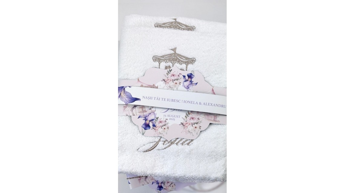 Trusou botez cu carusel și flori de iris în lila și roz prăfuit – „Caruselul Magic” 3